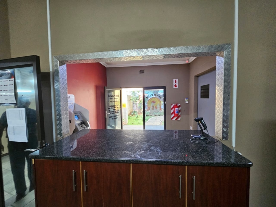 Commercial Property for Sale in Oos Einde North West